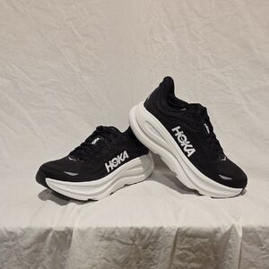 Brand New HOKA Bondi Black/White Womens Size 7.5